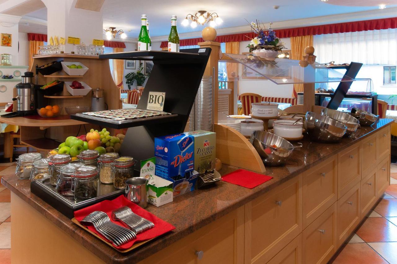 Hotel B&B Marilena Арабба Екстериор снимка